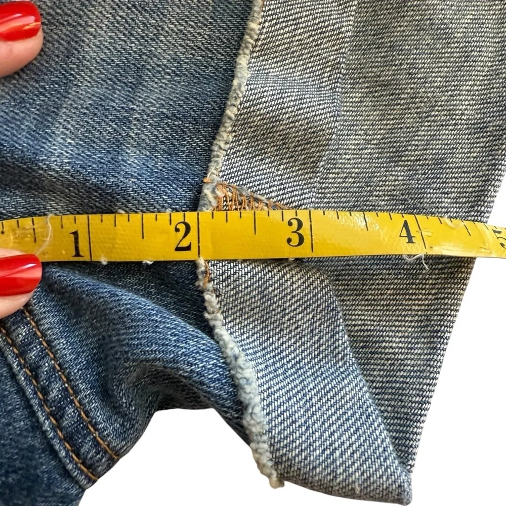 J Crew Medium Wash Blue‎ Denim Distressed Womens Size 26 Shorts Jorts Classic